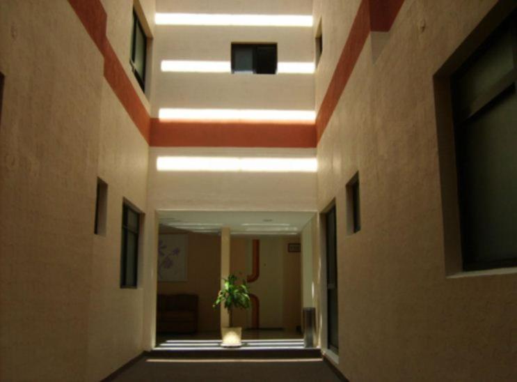 Hotel Terminal De ปวยบลา ภายนอก รูปภาพ